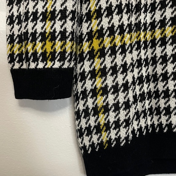 Ann Taylor Houndstooth Sweater with Yellow Accents - Picture 4 of 5